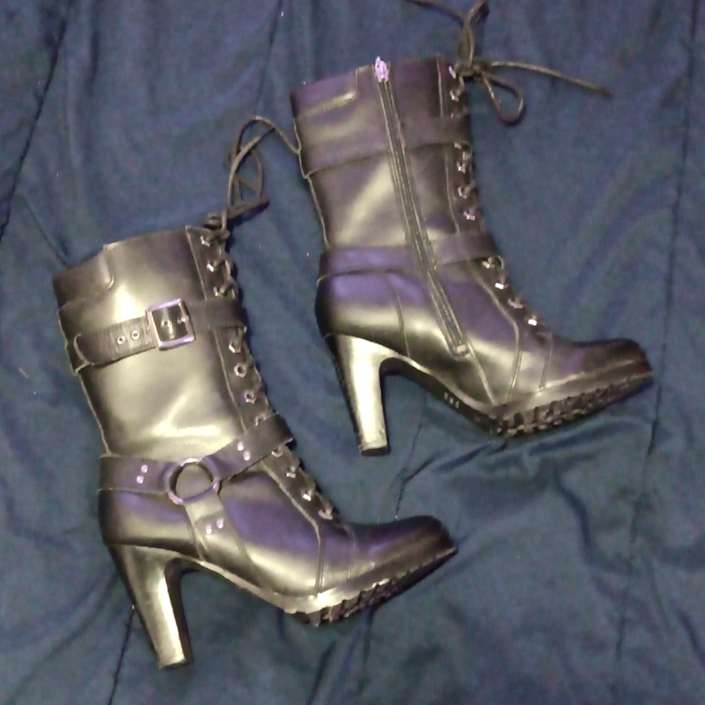 Black heal boots.